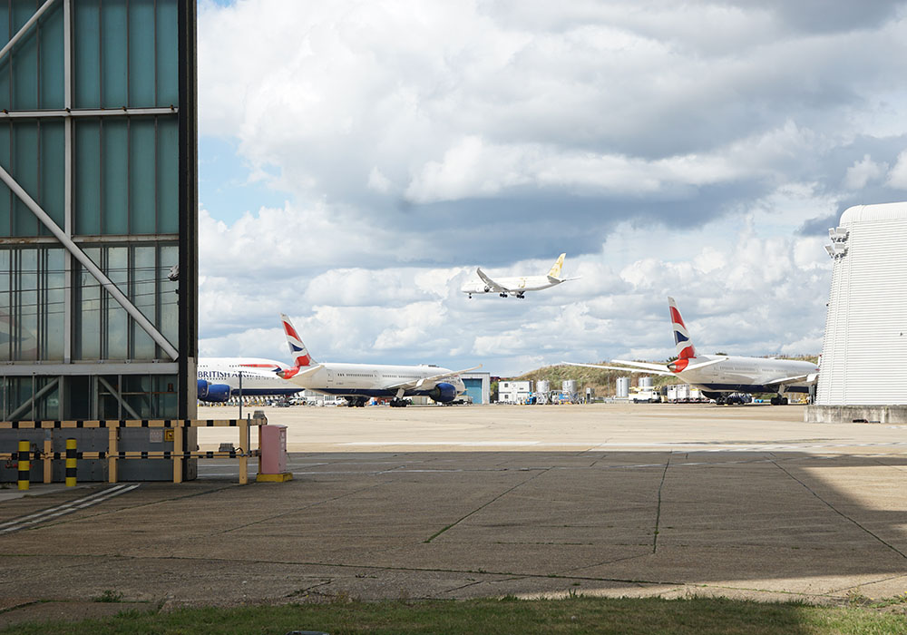 Planes landing